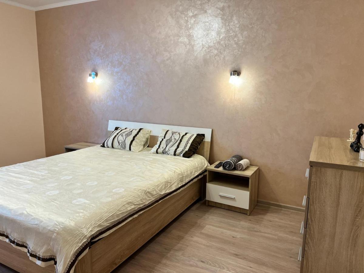 Apartaments Sichovyh Strilciv 68A Iwano-Frankiwsk Zewnętrze zdjęcie