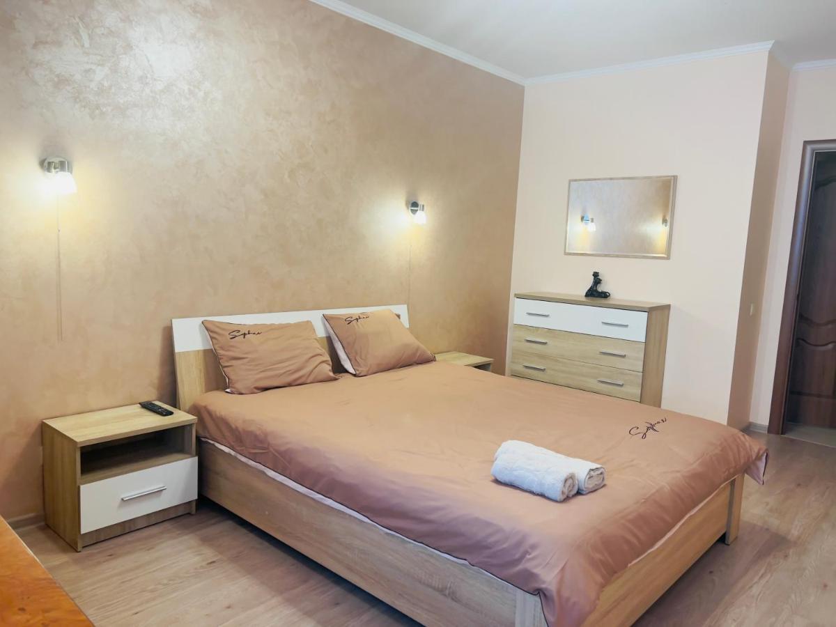 Apartaments Sichovyh Strilciv 68A Iwano-Frankiwsk Zewnętrze zdjęcie