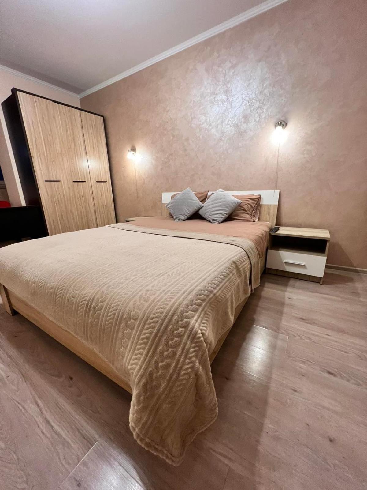 Apartaments Sichovyh Strilciv 68A Iwano-Frankiwsk Zewnętrze zdjęcie